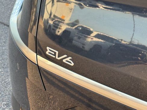 Used 2022 Kia EV6 Wind w/ Wind Technology Package image 9