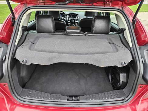 Used 2013 Ford Focus SE FWD image 19