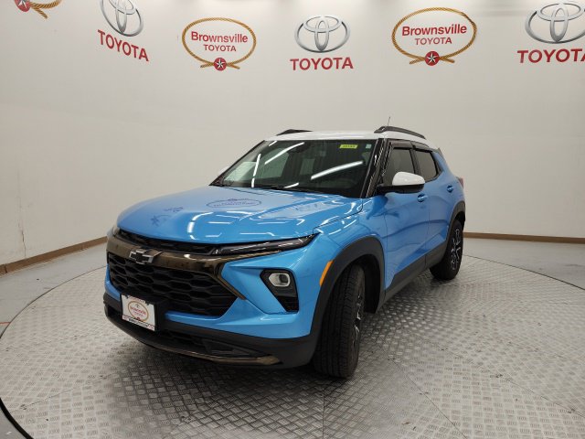 Used 2025 Chevrolet TrailBlazer ACTIV w/ Convenience Package FWD image 2