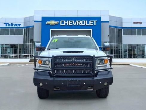 Used 2019 GMC Sierra 2500 Denali w/ Duramax Plus Package AWD/4WD image 2