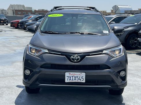 Used 2017 Toyota RAV4 XLE w/ Carpet Mat Package FWD image 12