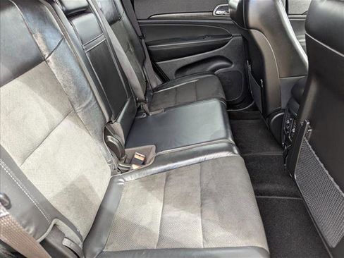 Used 2022 Jeep Grand Cherokee Laredo X AWD/4WD image 19