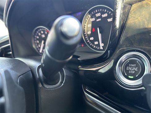 Used 2021 Cadillac XT6 Premium Luxury image 17