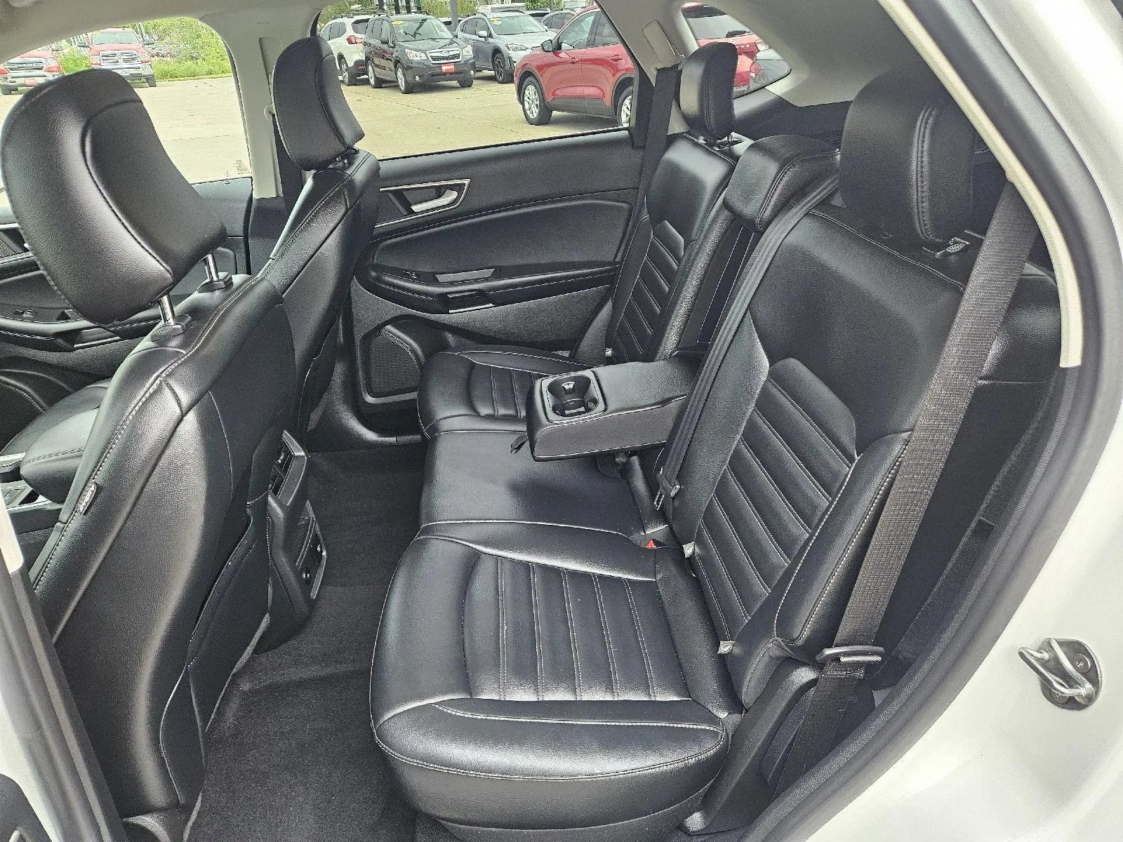 Used 2022 Ford Edge SEL w/ Convenience Package AWD/4WD image 17