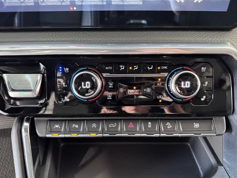Certified 2022 GMC Sierra 1500 Denali AWD/4WD image 18
