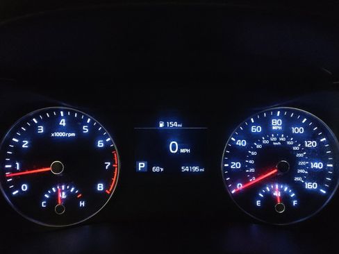 Used 2020 Kia Forte LXS FWD image 23