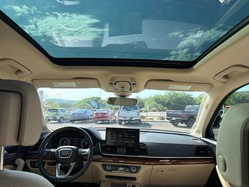 Used 2022 Audi Q5 2.0T Premium Plus w/ Premium Plus Package AWD/4WD image 10