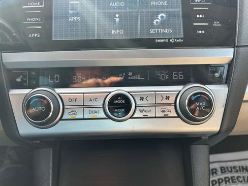 Used 2016 Subaru Outback 2.5i Limited image 16