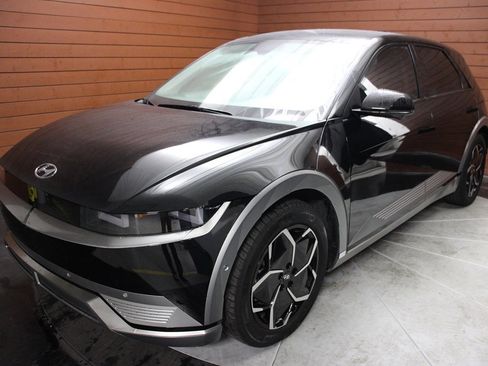 Used 2024 Hyundai Ioniq 5 Limited image 5