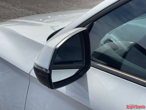 Used 2018 Audi Q5 2.0T Premium image 9