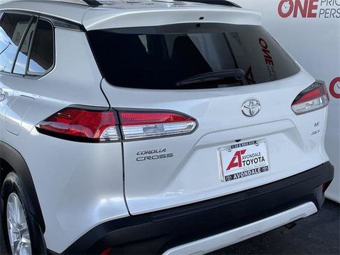 Certified 2022 Toyota Corolla Cross LE AWD/4WD image 10