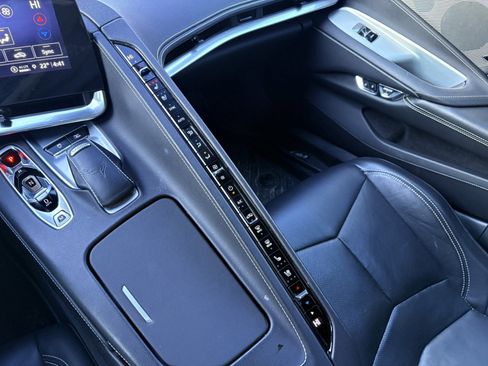 Used 2021 Chevrolet Corvette Stingray Preferred Cpe w/ Battery Protection Package image 29