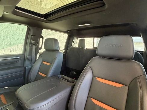 Used 2024 GMC Sierra 1500 AT4 w/ Technology Package image 2