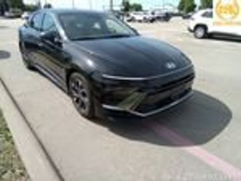 Used 2025 Hyundai Sonata SEL image 3