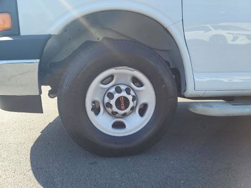 Used 2023 GMC Savana 2500 w/ Driver Convenience Package image 27