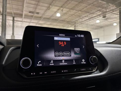 Used 2025 Nissan Rogue SV AWD/4WD image 20