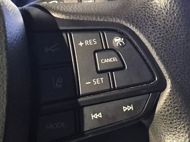 Used 2023 Toyota Sienna LE FWD image 15