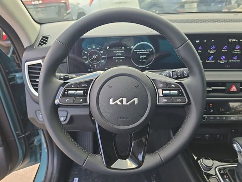 New 2026 Kia Seltos EX FWD image 29