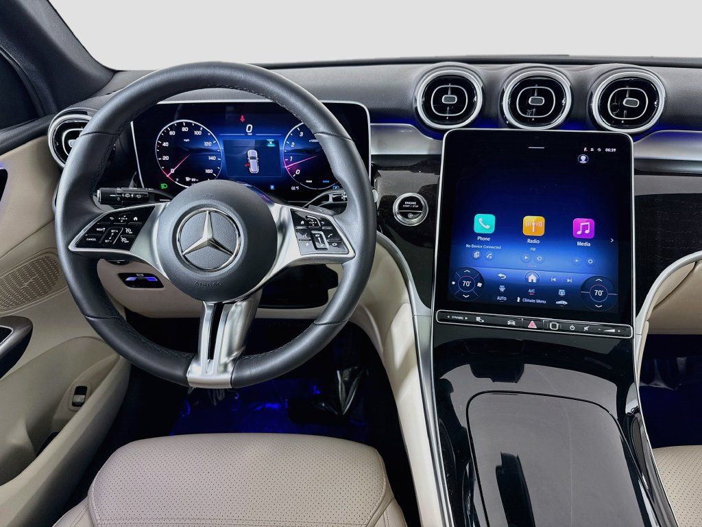 Used 2026 Mercedes-Benz GLC 300 4MATIC image 22