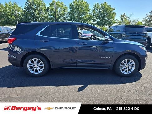 Used 2019 Chevrolet Equinox LT image 3