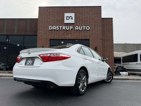 Used 2016 Toyota Camry SE FWD image 6