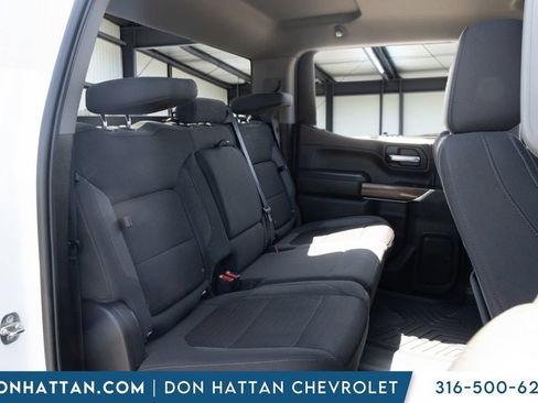 Used 2022 Chevrolet Silverado 1500 RST w/ LPO, Blackout Package AWD/4WD image 17