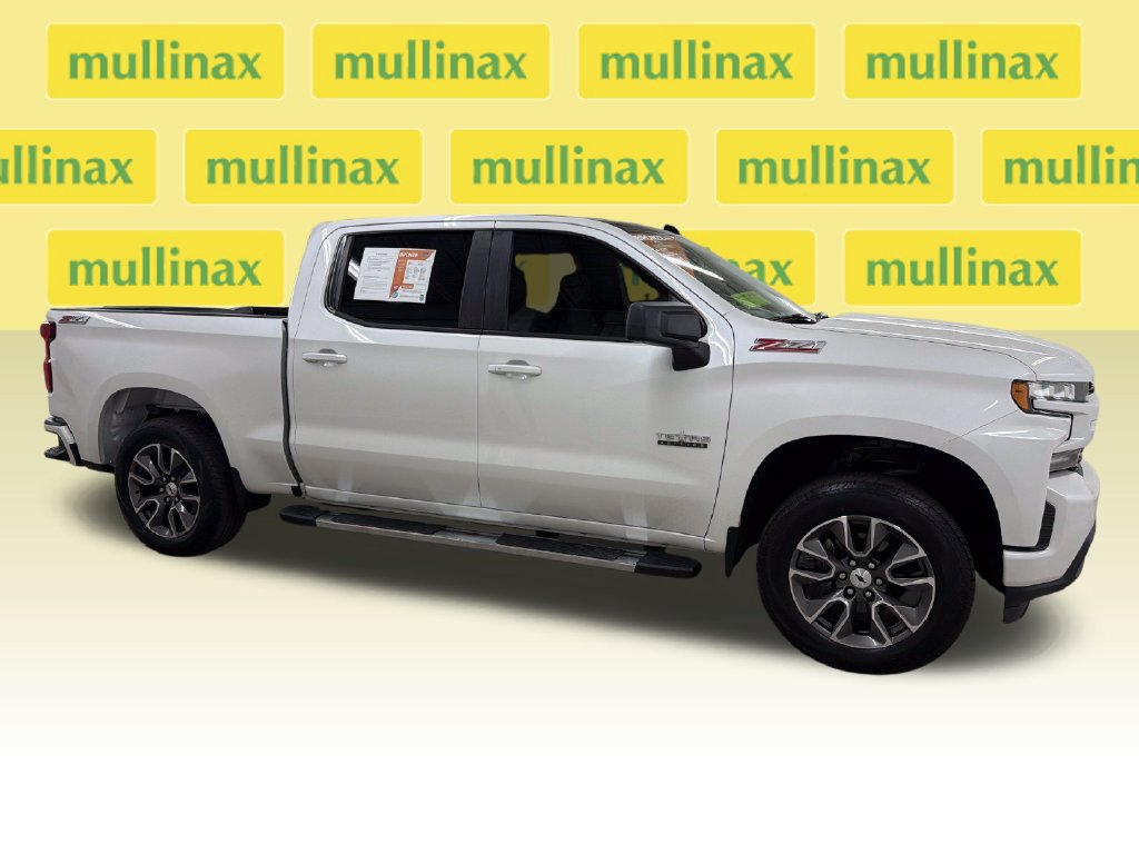 Used 2020 Chevrolet Silverado 1500 RST w/ Texas Edition AWD/4WD image 2