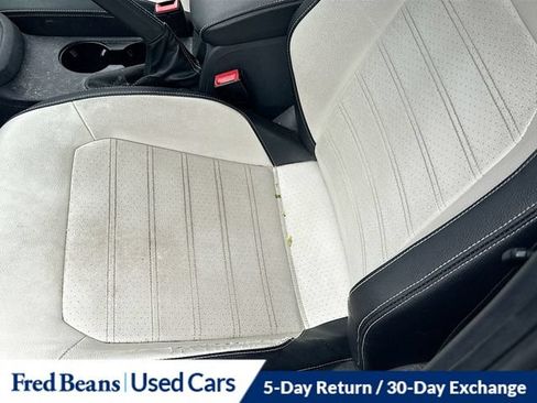 Used 2017 Volkswagen Jetta Sport FWD image 25
