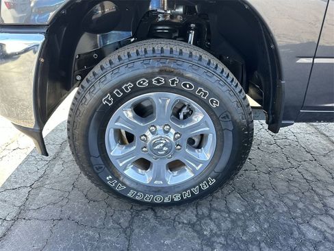 Used 2024 RAM 3500 Big Horn w/ Snow Chief Group image 10