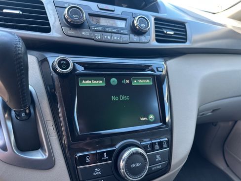 Used 2016 Honda Odyssey Touring image 14