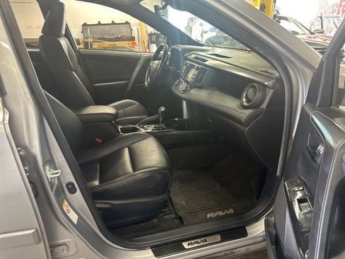 Used 2017 Toyota RAV4 SE AWD/4WD image 20