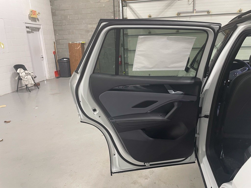 New 2026 Volkswagen Tiguan SE R-Line AWD/4WD image 11
