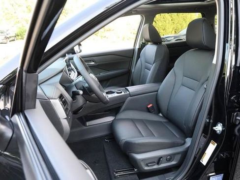 New 2026 Nissan Rogue Dark Armor AWD/4WD image 8