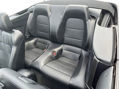 Used 2022 Ford Mustang GT Premium RWD image 40