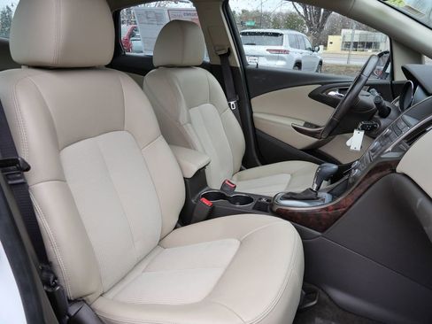 Used 2015 Buick Verano Convenience image 18