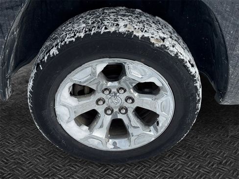 Certified 2022 RAM 1500 Big Horn image 12