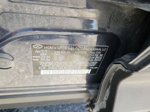 Used 2018 Hyundai Santa Fe Sport image 18