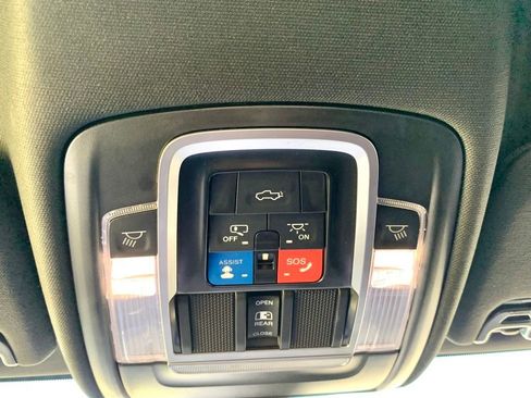 Used 2023 RAM 2500 Laramie w/ Night Edition AWD/4WD image 37