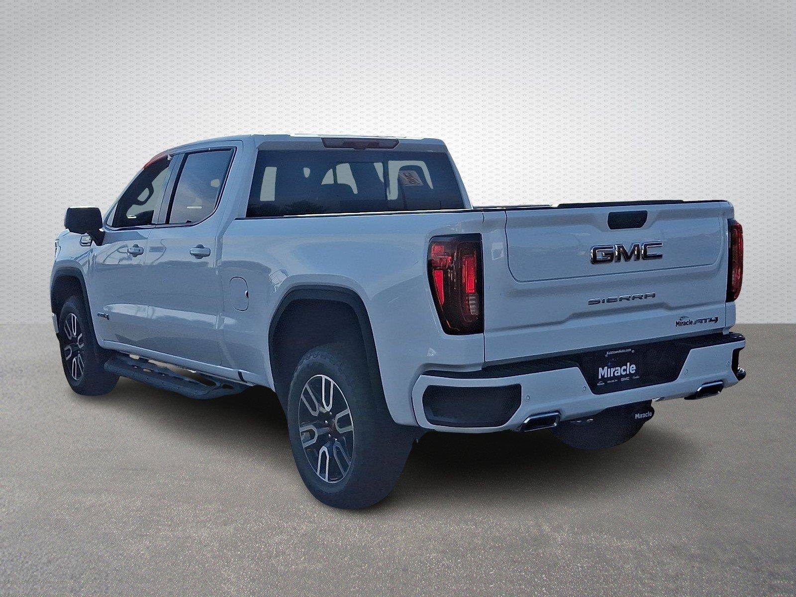 New 2026 GMC Sierra 1500 AT4 w/ AT4 Premium Package AWD/4WD image 3