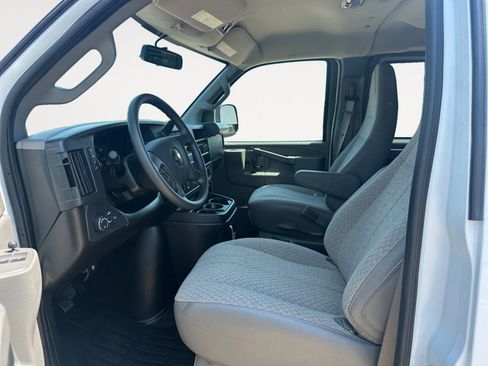 Used 2024 Chevrolet Express 3500 LS image 9
