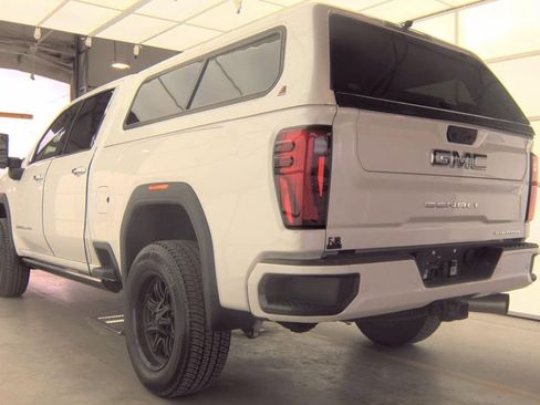 Used 2024 GMC Sierra 2500 Denali Ultimate w/ Max Trailering Package image 4