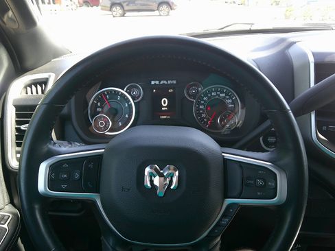 Used 2024 RAM 2500 Big Horn image 24