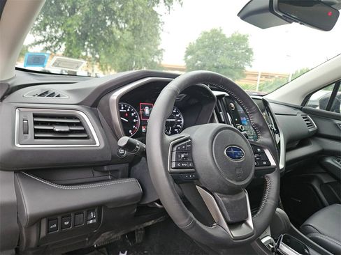 Used 2024 Subaru Ascent Limited w/ Technology Package image 17