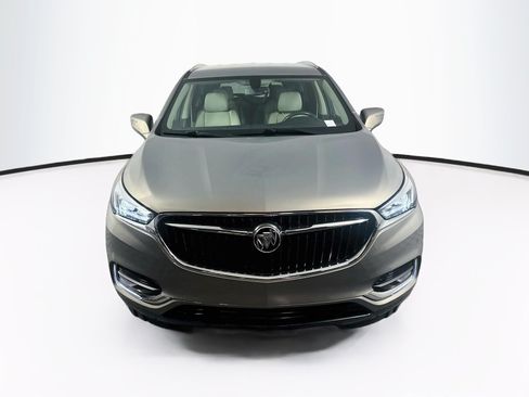 Used 2019 Buick Enclave Essence FWD image 2