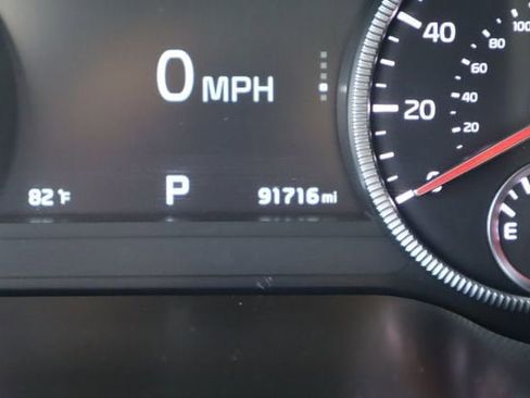 Used 2022 Kia Telluride SX w/ Towing Package FWD image 11