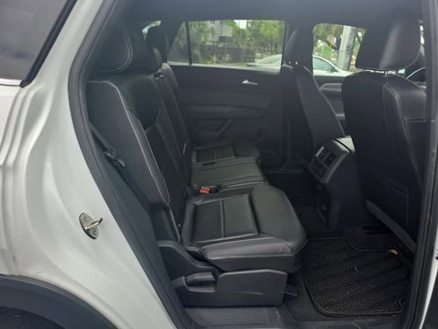 Used 2022 Volkswagen Atlas Cross Sport SE image 7