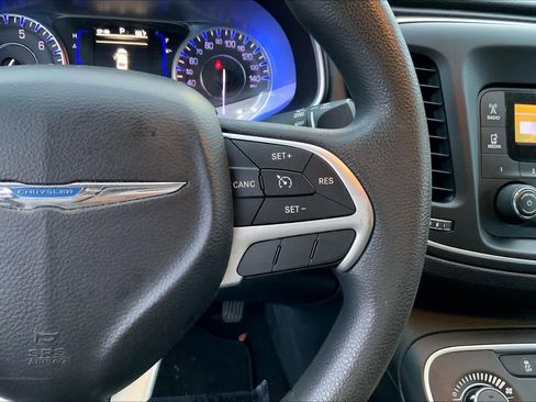 Used 2015 Chrysler 200 LX image 23