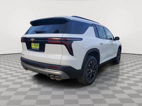 New 2026 Chevrolet Traverse LT w/ Sun and Wheel Package image 3