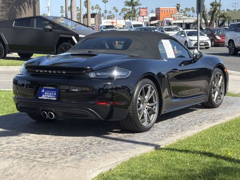 Used 2019 Porsche 718 Boxster image 6