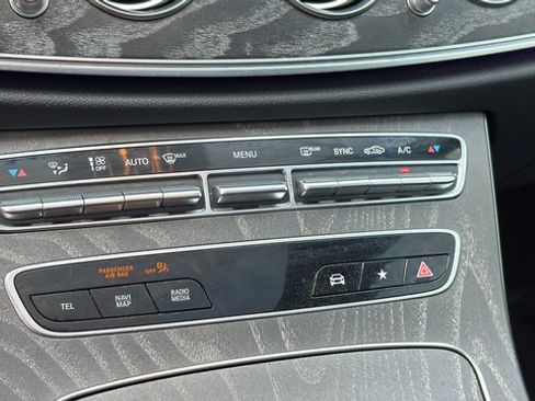 Used 2022 Mercedes-Benz E 350 Sedan image 20